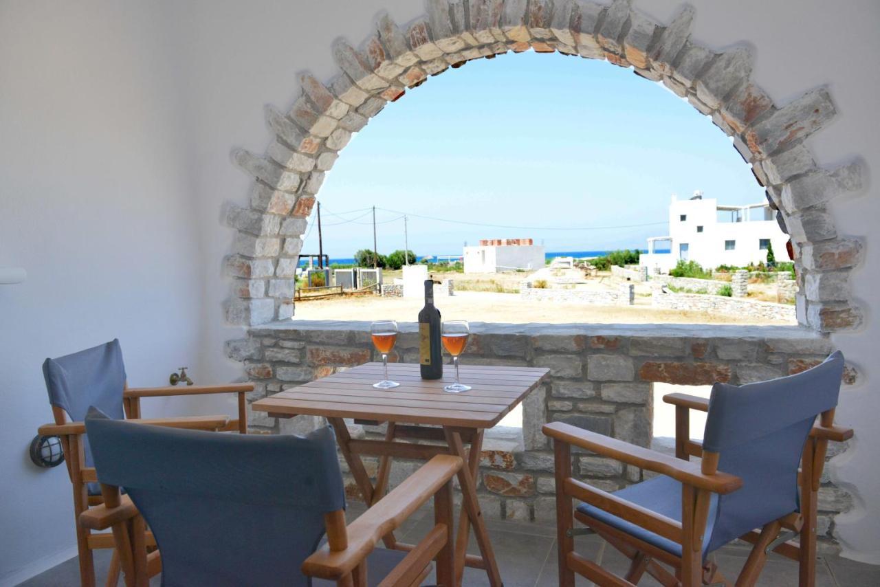 Sunshine Naxos